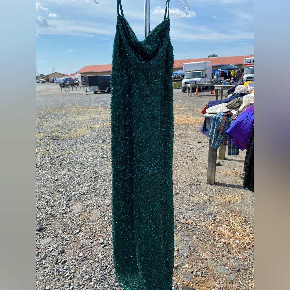 Elegant Green Sequin Dress